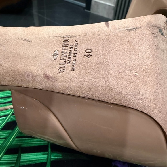 Valentino Women's Blush Platform Sandals - Picture 7 of 9